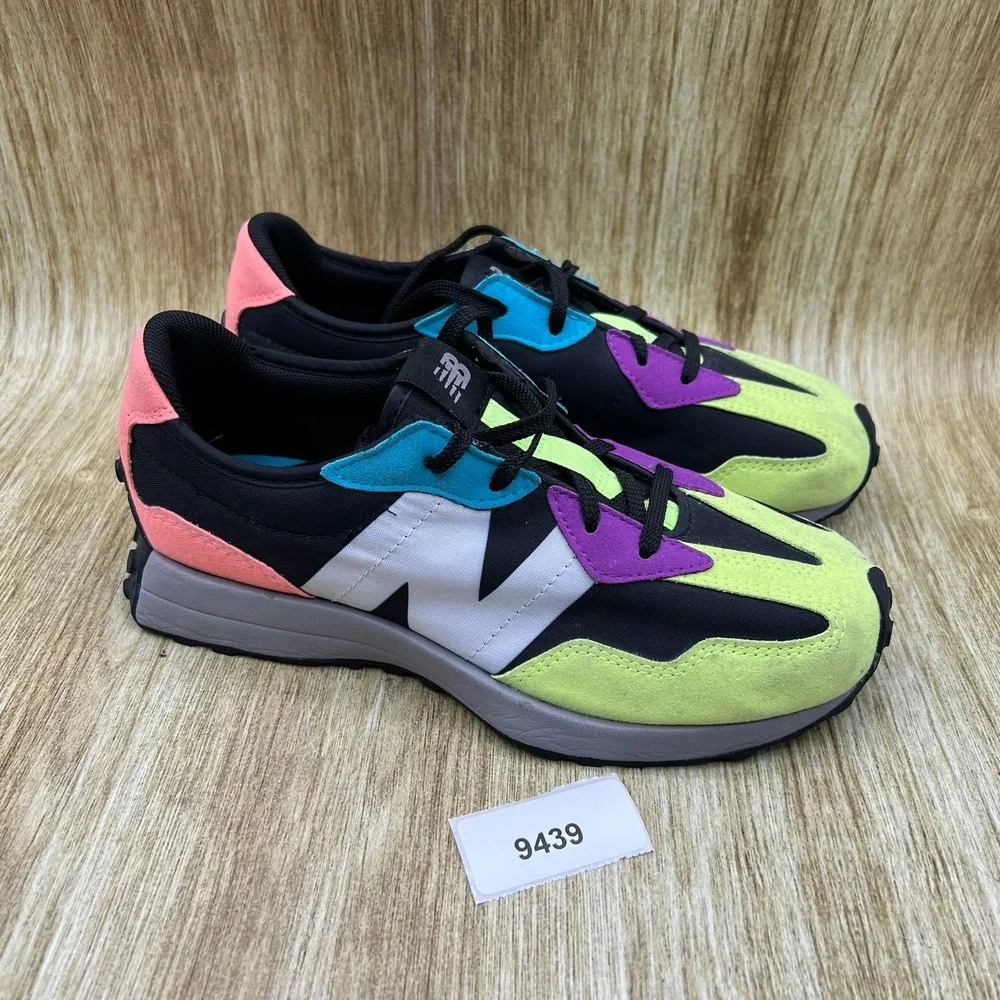 New Balance 327 Sneakers Women's Size 7 Black Multi-Color Retro Suede GS327EA